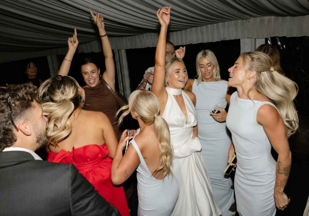 Guests dancing at a Mane Events wedding.